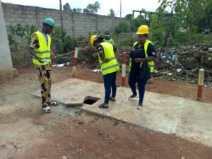 ONG CASA GRANDE BENIN - La police sanitaire communale visite le site de valorisation des déchets solides ménagers.