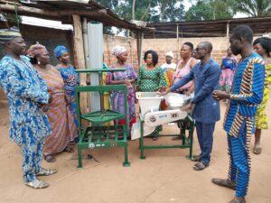 ONG CASA GRANDE BENIN - Remise d'équipements au groupement de femmes Fifonsi